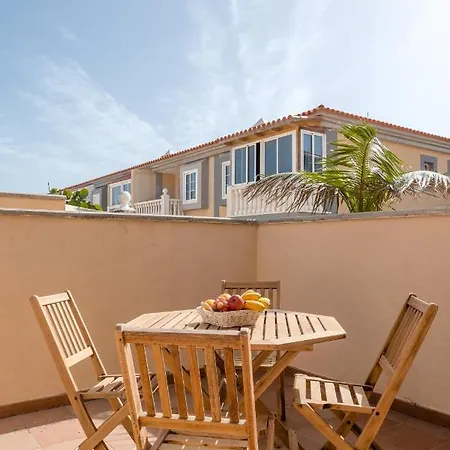 Hébergement de vacances Casa Da Roca Médano Beach House.